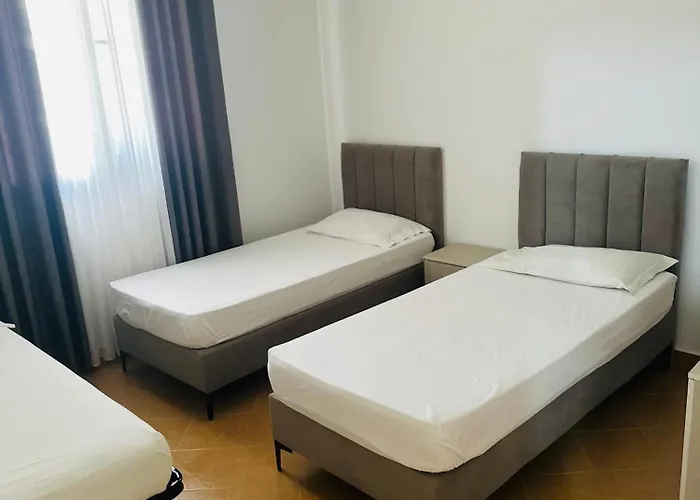 Roni 3* Durrës