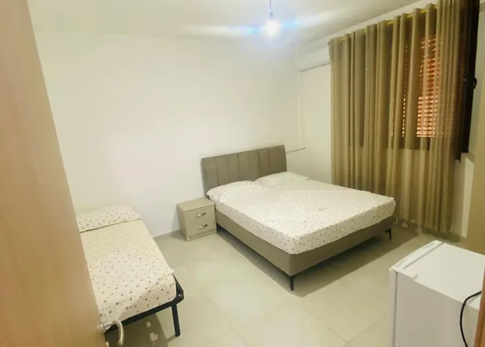 Roni Pensionat 3*