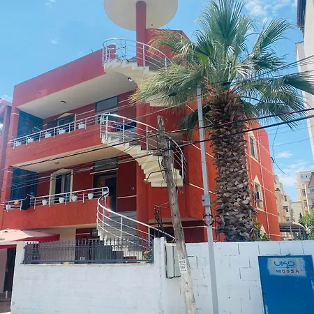 Konukevi Roni Dıraç