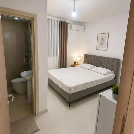 Roni Guest house Durres